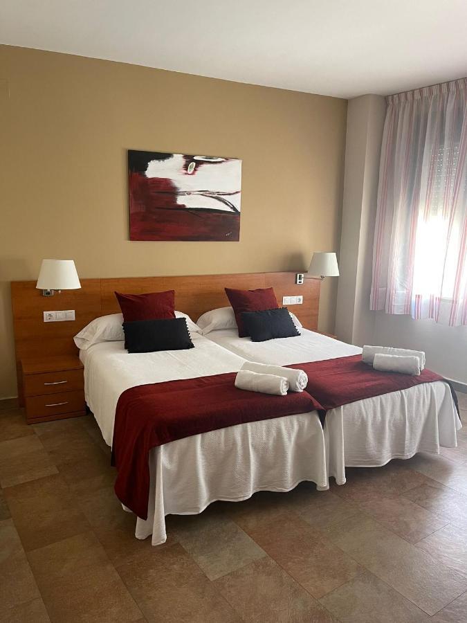 Hotel El Rincon De Tono à Pomar  Extérieur photo